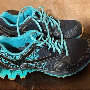 Reebok Ladies Size 8. Excellent condition